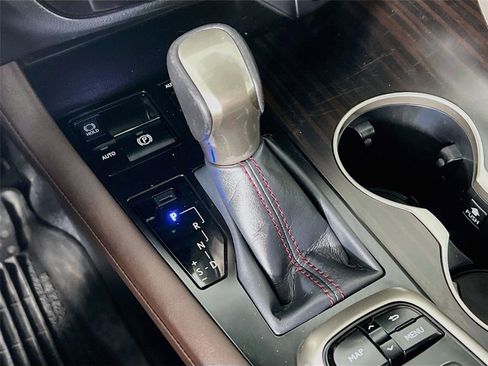 Used 2018 Lexus RX 350L AWD image 17