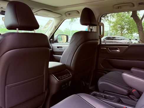 Certified 2026 INFINITI QX80 Pure AWD/4WD image 25