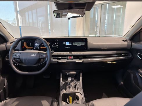 New 2026 Kia K4 EX image 15