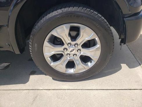Used 2015 Ford F150 Platinum w/ Equipment Group 701A Luxury AWD/4WD image 28