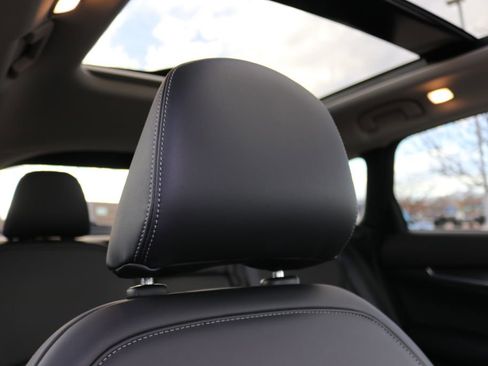 Certified 2025 INFINITI QX50 Luxe image 40