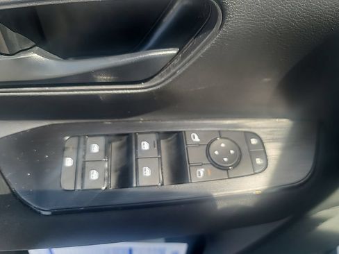 Used 2025 Nissan Kicks S FWD image 10