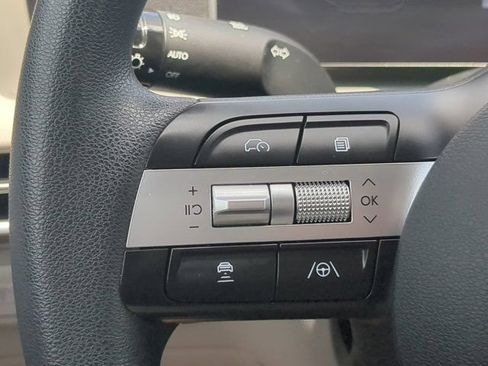 Used 2025 Hyundai Tucson SEL FWD image 24
