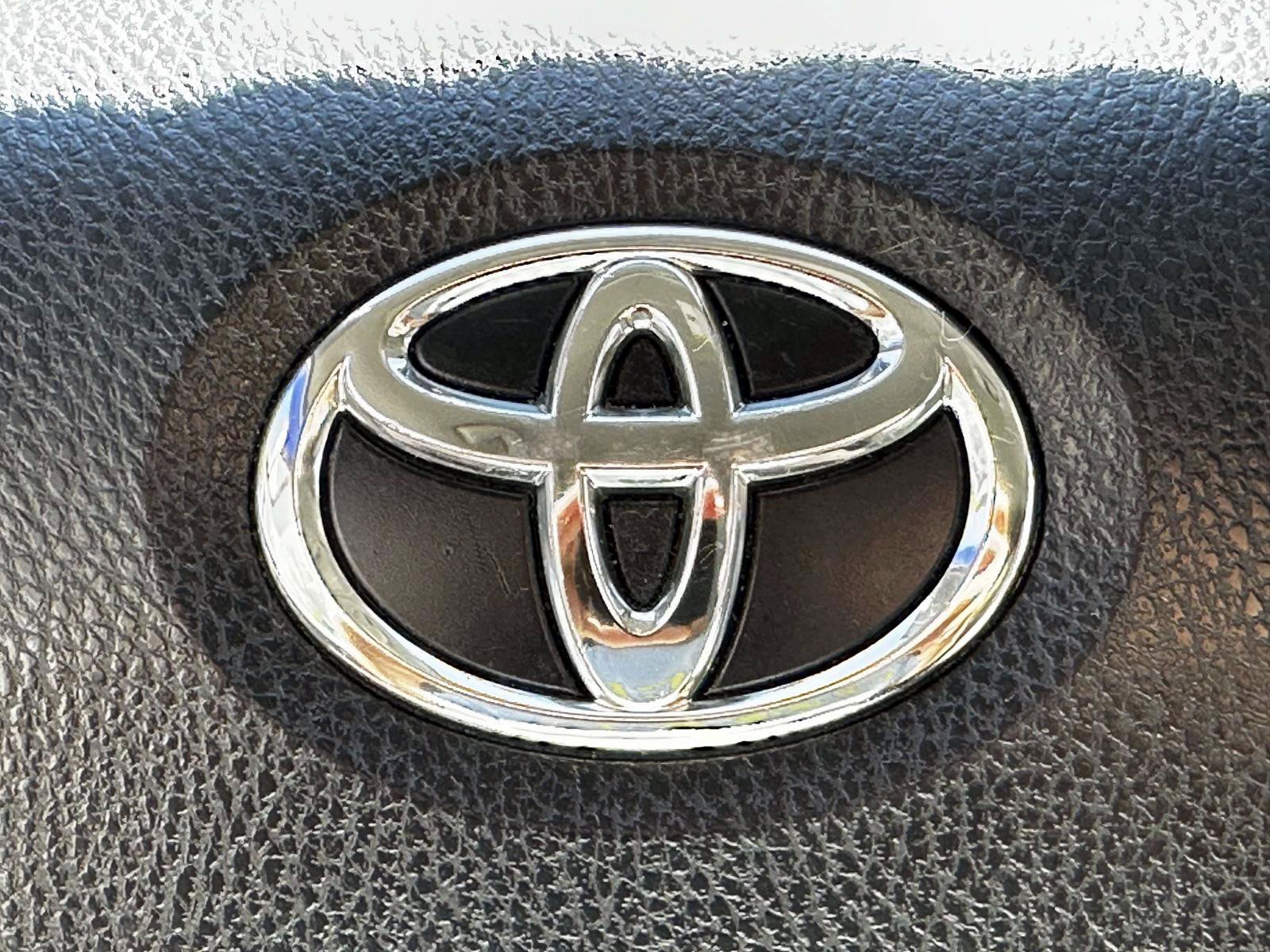 Certified 2020 Toyota Sienna LE FWD image 25