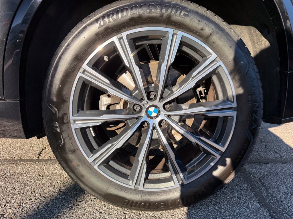 Used 2025 BMW X5 xDrive40i w/ Executive Package AWD/4WD image 27