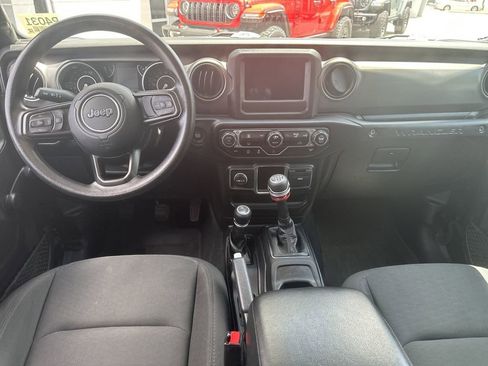 Used 2022 Jeep Wrangler Unlimited Sport AWD/4WD image 10