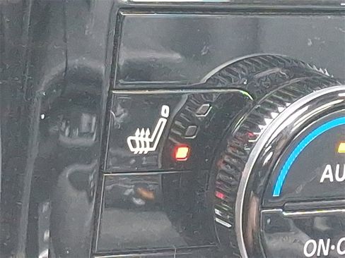 Certified 2023 Nissan Rogue SL w/ SL Premium Package image 27