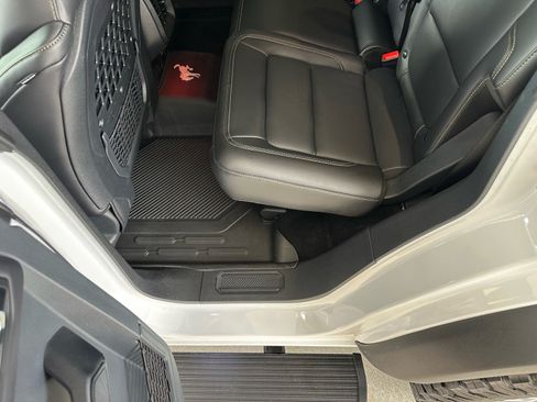Used 2025 Ford Bronco Badlands AWD/4WD image 21