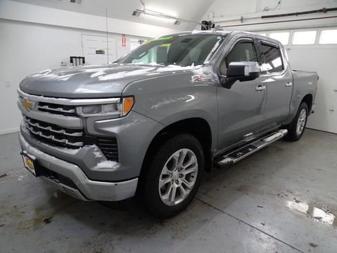 Used 2023 Chevrolet Silverado 1500 LTZ image 18