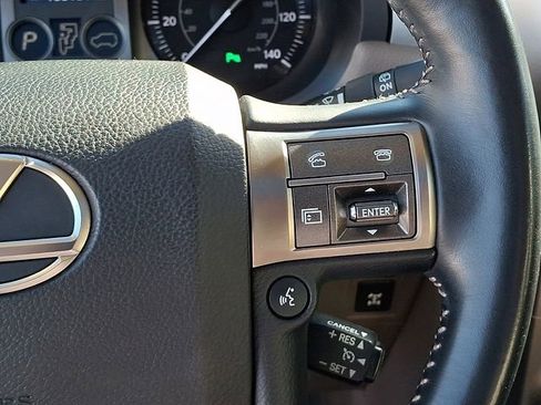 Used 2015 Lexus GX 460 image 29