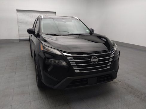 Used 2024 Nissan Rogue SV w/ SV Premium Package FWD image 14