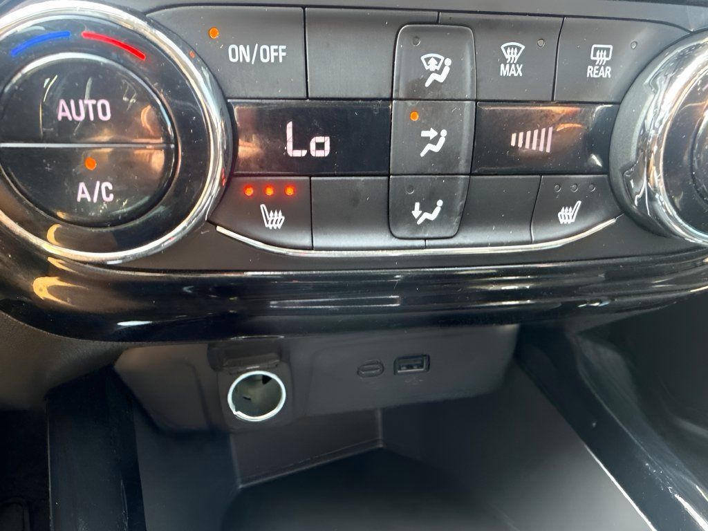 Used 2025 Chevrolet Trax ACTIV w/ Driver Confidence Package FWD image 11
