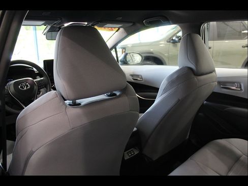 Used 2025 Toyota Corolla SE FWD image 16