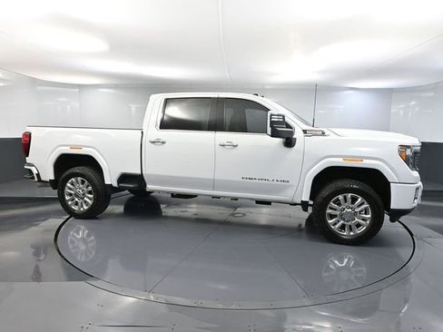 Used 2022 GMC Sierra 2500 Denali AWD/4WD image 4