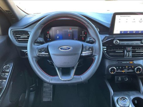Used 2025 Ford Escape ST-Line image 6