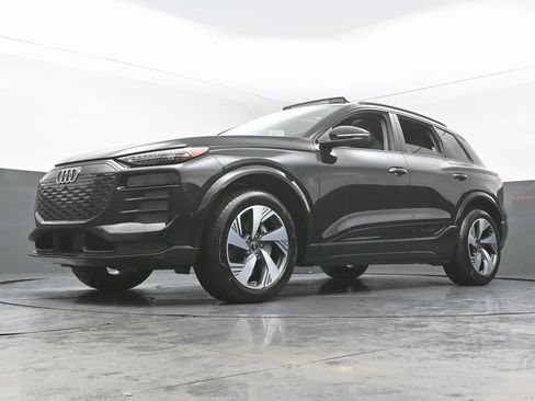 Used 2025 Audi Q6 e-tron Premium Plus w/ Premium Plus image 54