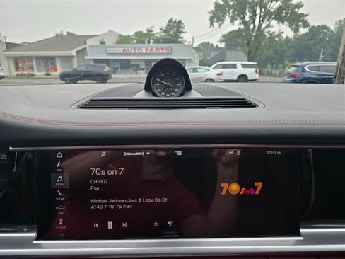 Used 2018 Porsche Panamera 4 AWD/4WD image 22