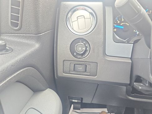 Used 2014 Ford F150 XLT w/ Equipment Group 302A Luxury AWD/4WD image 23