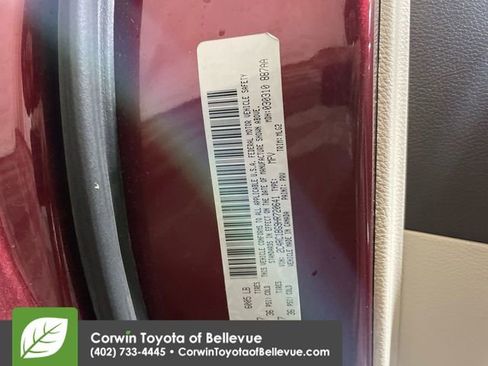 Used 2017 Chrysler Pacifica Touring-L image 25