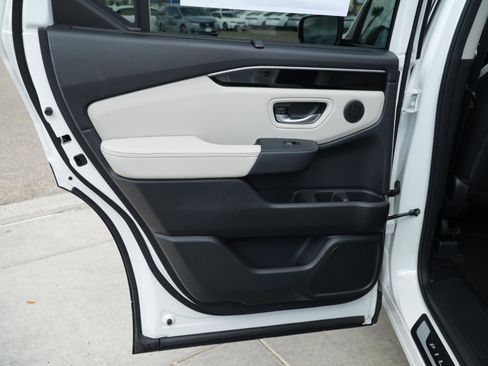 New 2026 Honda Pilot EX-L image 17