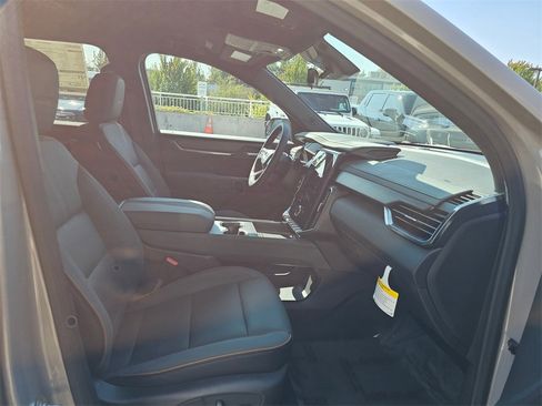 New 2026 GMC Acadia AT4 image 11