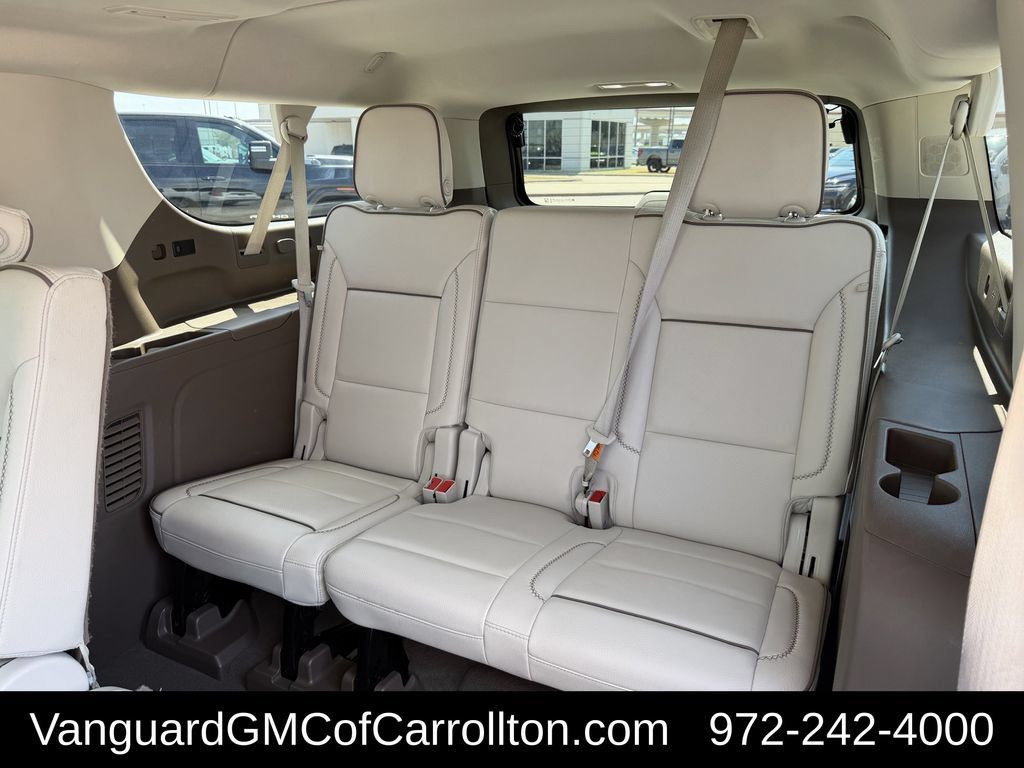 Used 2024 GMC Yukon XL Denali RWD image 37
