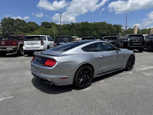 Used 2020 Ford Mustang GT w/ Black Accent Package RWD image 4