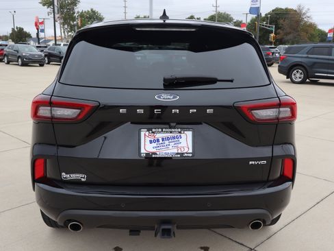 Used 2023 Ford Escape ST-Line Select w/ Tech Pack #2 image 7