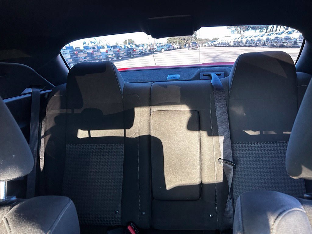 Used 2022 Dodge Challenger GT RWD image 12