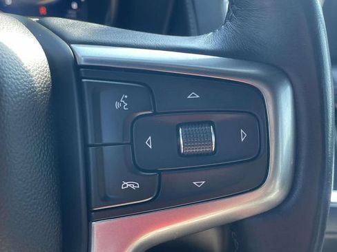 Used 2022 Chevrolet Tahoe Z71 w/ Z71 Off-Road Package AWD/4WD image 24