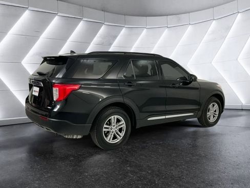 Used 2020 Ford Explorer XLT w/ Comfort Package AWD/4WD image 4
