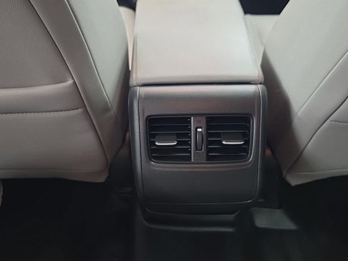 Used 2018 Honda Accord Touring image 16