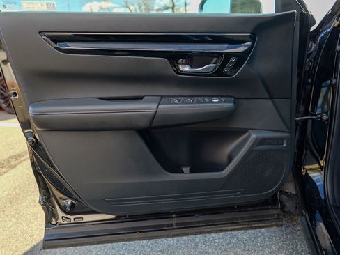 Used 2024 Honda CR-V EX-L image 18