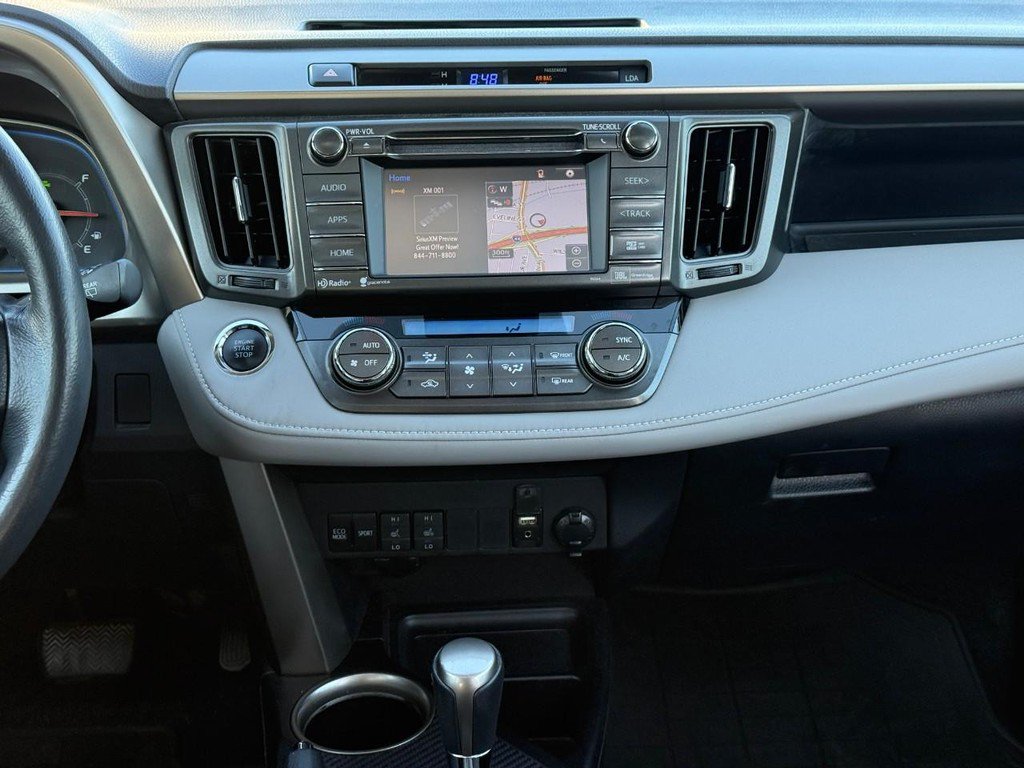 Used 2015 Toyota RAV4 Limited w/ Technology Package AWD/4WD image 17