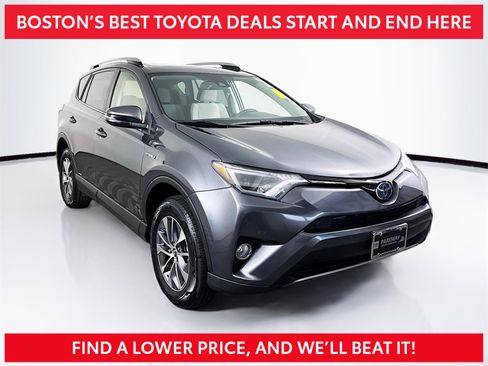 Used 2018 Toyota RAV4 XLE image 1