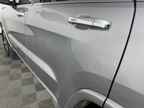 Used 2014 Jeep Grand Cherokee Overland AWD/4WD image 27