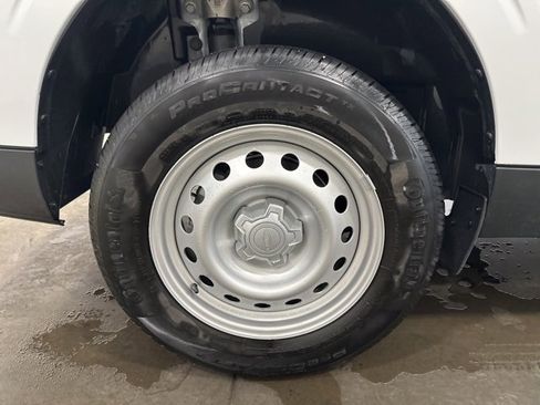 Used 2025 Ford Maverick XL image 32