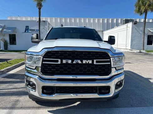 Used 2024 RAM 2500 Big Horn w/ Off Road Package AWD/4WD image 3