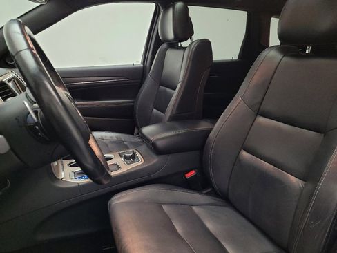Used 2017 Jeep Grand Cherokee Limited image 17