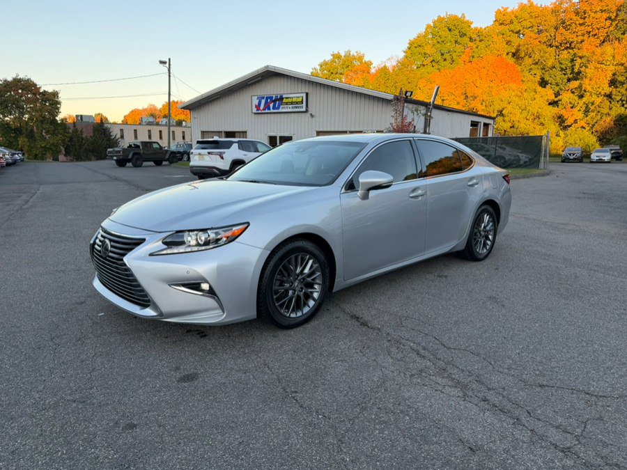 Used 2018 Lexus ES 350 w/ Premier Package FWD image 2