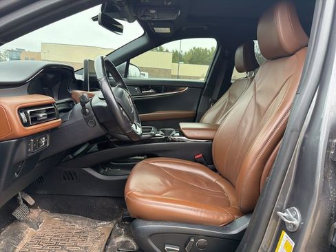 Used 2022 Lincoln Nautilus Reserve AWD/4WD image 14