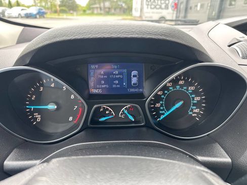 Used 2015 Ford Escape SE AWD/4WD image 12