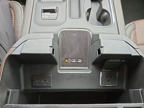 New 2025 GMC Sierra 3500 Denali w/ Technology Package image 22