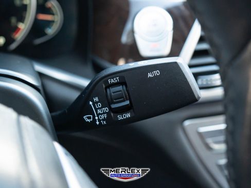 Used 2018 BMW 750i xDrive image 28