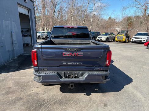 Used 2022 GMC Sierra 2500 AT4 w/ Gooseneck/5TH Wheel Package image 6