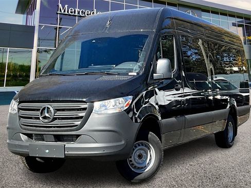 New 2024 Mercedes-Benz Sprinter 3500 image 2