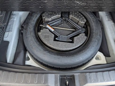 Used 2024 Toyota RAV4 XLE image 26