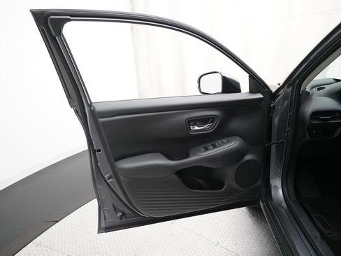 Used 2023 Honda HR-V LX image 24