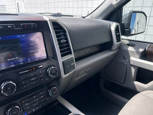 Used 2019 Ford F150 Lariat AWD/4WD image 21