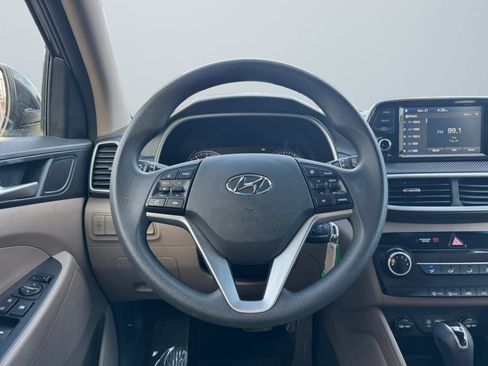 Used 2020 Hyundai Tucson SE image 11